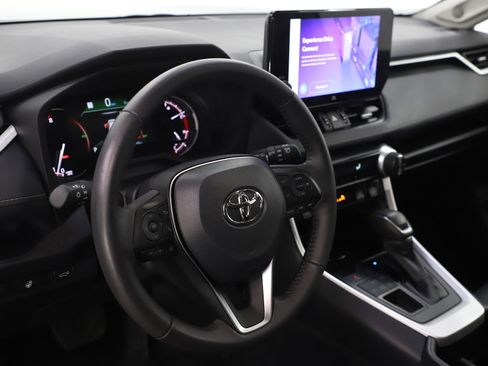 Used 2025 Toyota RAV4 XLE Premium w/ Weather Package image 20