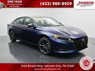 Used 2023 Nissan Altima 2.5 SR FWD video 1
