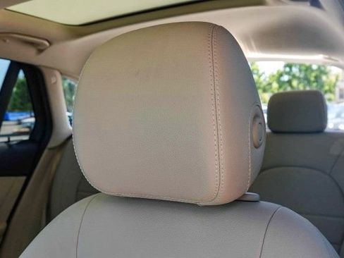 Certified 2019 Mercedes-Benz GLC 300 GLC 300 image 25