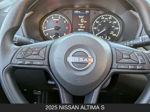 Certified 2025 Nissan Altima 2.5 S image 13