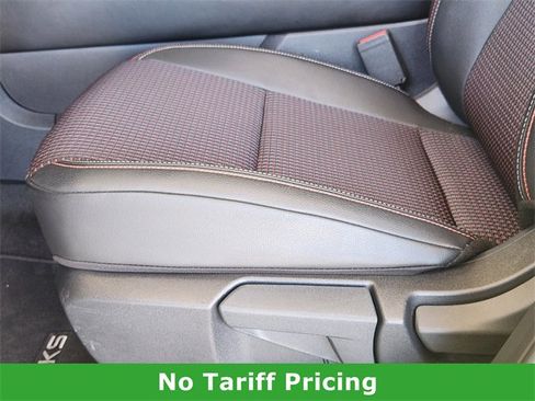 Certified 2025 Nissan Kicks SR image 23