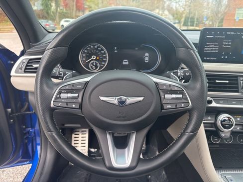 Used 2023 Genesis G70 3.3T w/ Sport Advanced Package image 15