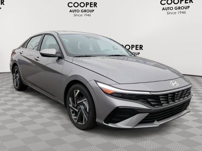 New 2025 Hyundai Elantra SEL