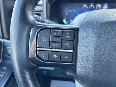 Used 2023 Ford F350 Platinum w/ FX4 Off-Road Package image 38