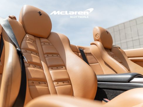 Used 2014 Ferrari California RWD image 12