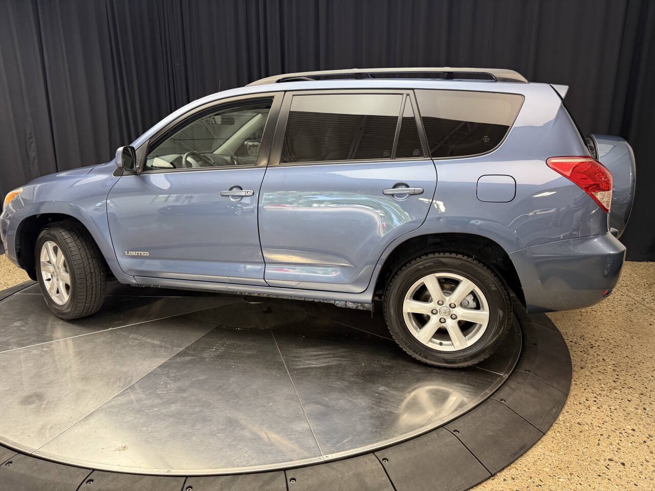 Used 2008 Toyota RAV4 Limited AWD/4WD image 6