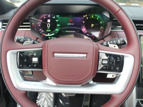 New 2026 Land Rover Range Rover SE image 17