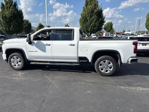 Used 2020 Chevrolet Silverado 2500 High Country w/ Z71 Off-Road Package AWD/4WD image 12