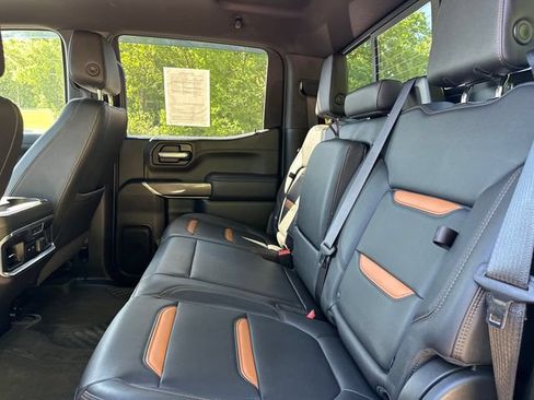 Used 2021 GMC Sierra 1500 AT4 w/ AT4 Value Package AWD/4WD image 17