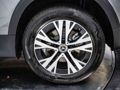 Used 2026 Mercedes-Benz GLB 250 image 10