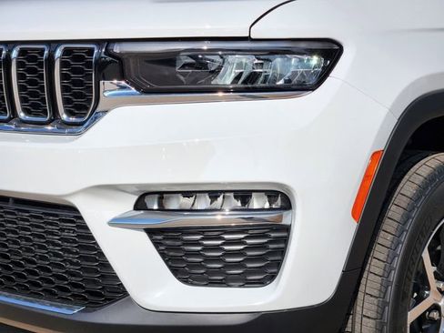 New 2025 Jeep Grand Cherokee Limited image 5