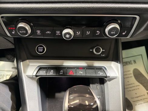 Used 2021 Audi Q3 2.0T Premium image 30