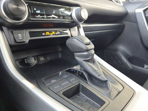 Certified 2025 Toyota RAV4 LE FWD image 33
