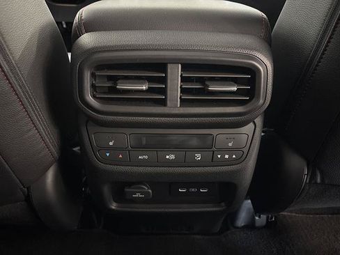 Used 2025 Honda Ridgeline Black Edition image 23