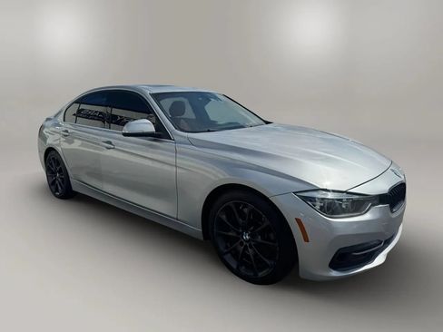 Used 2017 BMW 330i Sedan RWD image 6