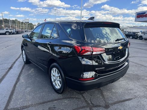 Used 2023 Chevrolet Equinox LS image 5