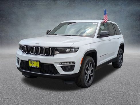 New 2025 Jeep Grand Cherokee Limited w/ Trailer Tow Package image 8