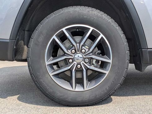 Certified 2018 Jeep Grand Cherokee Limited w/ Trailer Tow Group IV AWD/4WD image 13