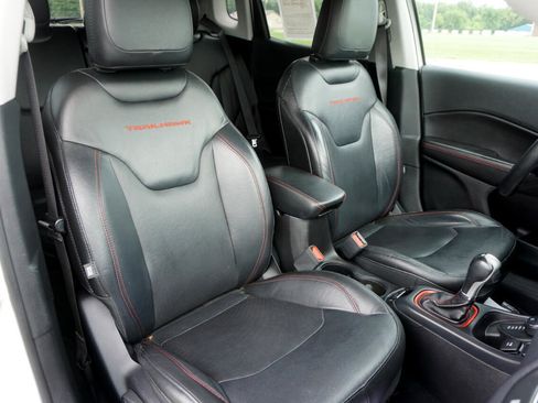 Used 2018 Jeep Compass Trailhawk w/ Leather Interior Group image 25