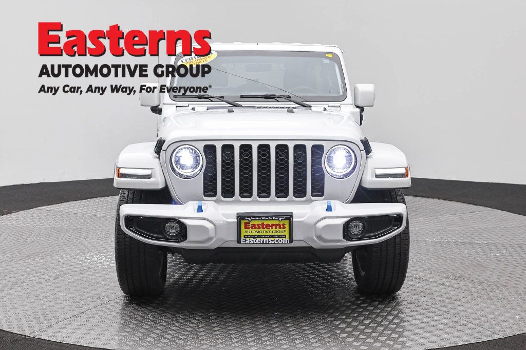 Used 2023 Jeep Wrangler Unlimited Sahara AWD/4WD image 4