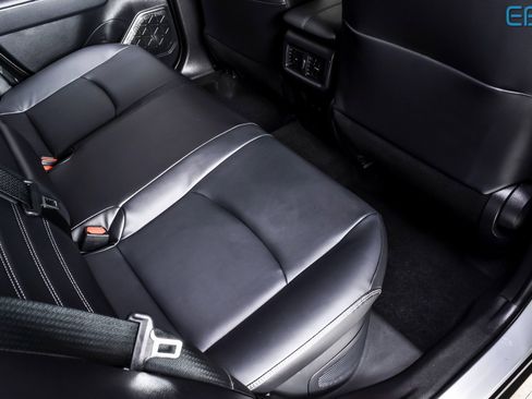 Used 2024 Toyota RAV4 XLE Premium image 22