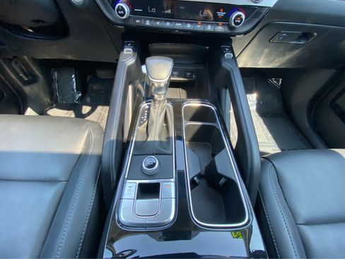 Used 2024 Kia Telluride S w/ S Sunroof Package FWD image 30