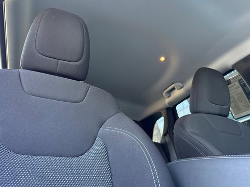 Used 2020 Jeep Cherokee Latitude image 21