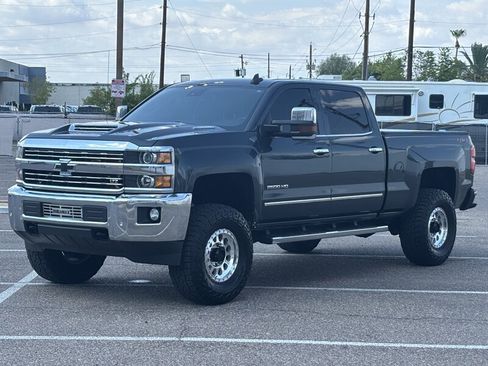 Used 2019 Chevrolet Silverado 2500 LTZ w/ Duramax Plus Package AWD/4WD image 11