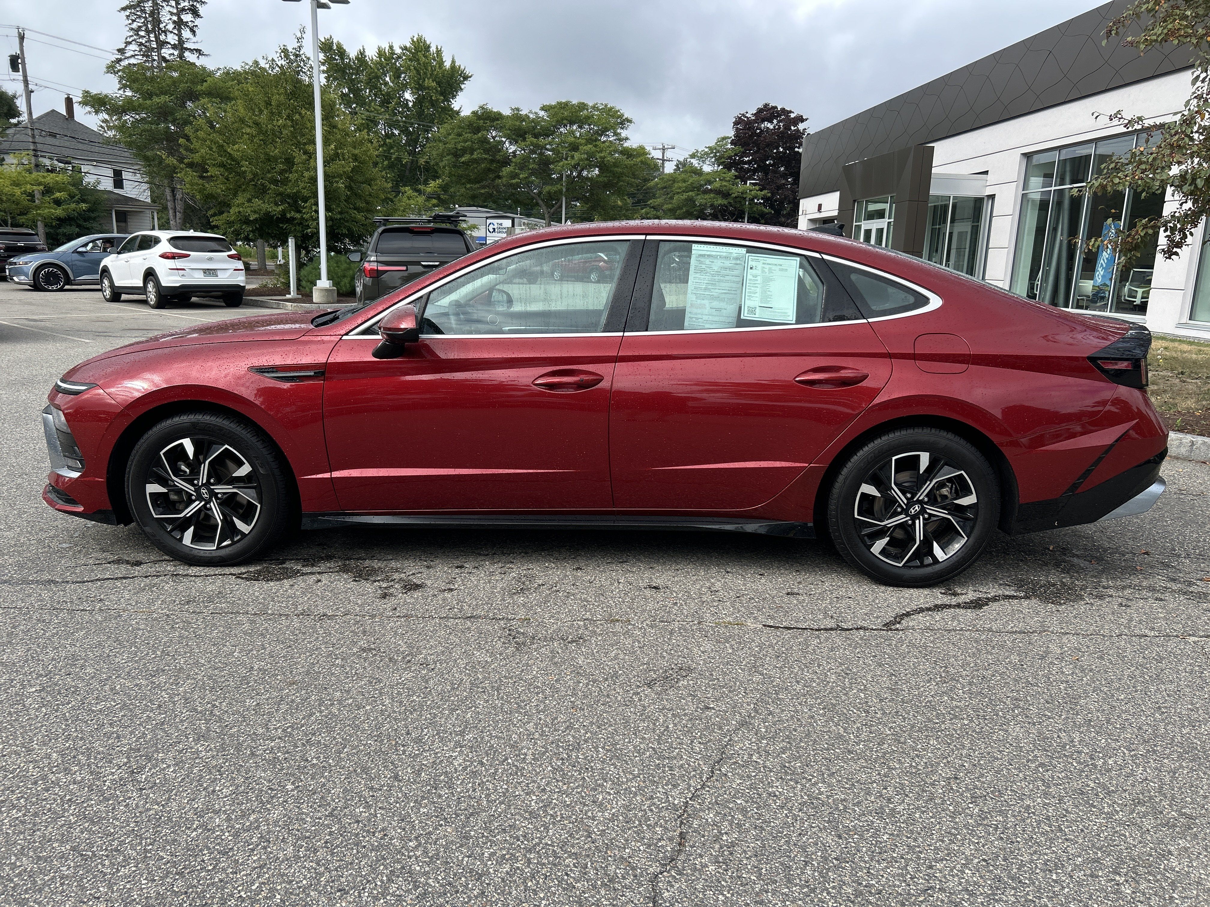 Certified 2024 Hyundai Sonata SEL FWD image 9