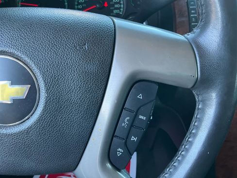 Used 2012 Chevrolet Avalanche LS image 26