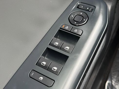 Used 2025 Kia K4 FWD image 21