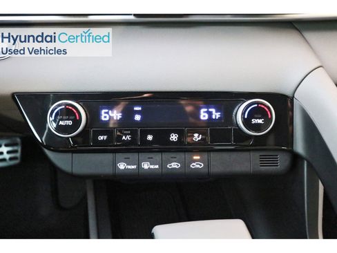 Certified 2025 Hyundai Elantra Sport image 27