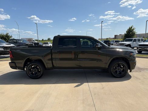 New 2026 RAM 1500 Big Horn AWD/4WD image 7