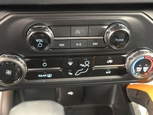 Certified 2024 Ford Bronco Badlands AWD/4WD image 14