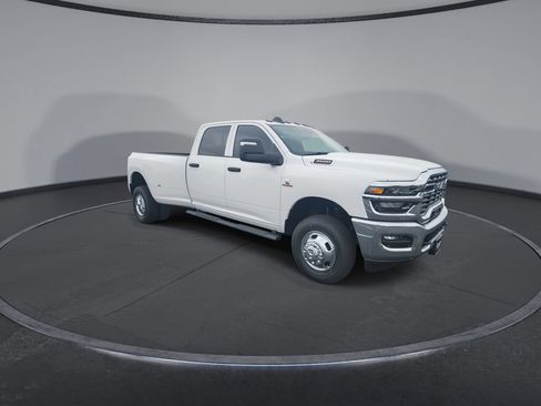 New 2026 RAM 3500 Tradesman AWD/4WD image 2