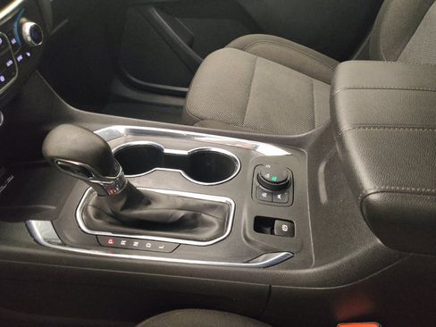 Used 2023 Chevrolet Traverse LT AWD/4WD image 26