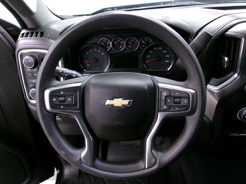 Used 2020 Chevrolet Silverado 1500 LT w/ Trailering Package image 6