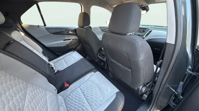 Used 2020 Chevrolet Equinox LS w/ LS Convenience Package FWD image 25