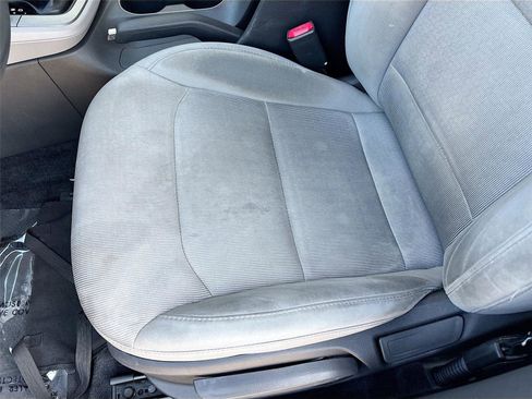 Used 2017 Hyundai Elantra SE FWD image 19