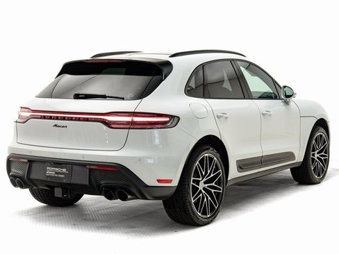 Used 2025 Porsche Macan image 35
