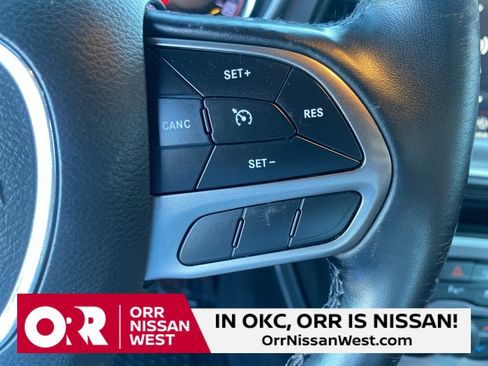 Used 2022 Dodge Challenger SXT w/ Plus Package image 22