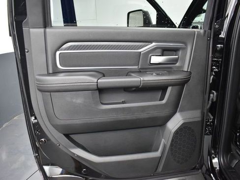 New 2025 RAM 2500 Big Horn AWD/4WD image 31
