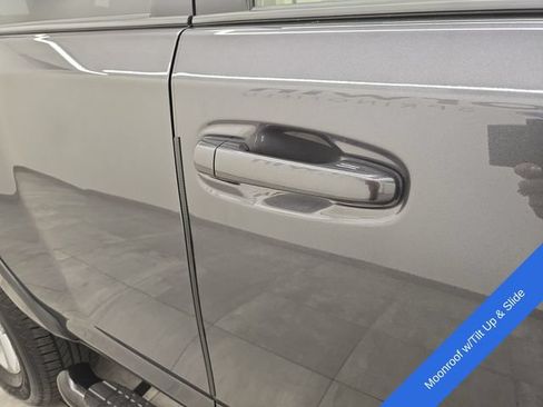 Used 2023 Toyota 4Runner SR5 Premium w/ Moonroof Package AWD/4WD image 8