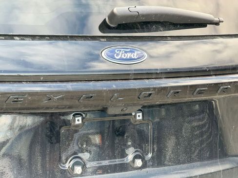 New 2026 Ford Explorer Platinum w/ LUX Leather Package image 13