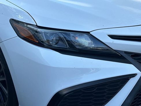 Used 2023 Toyota Camry SE w/ Convenience Package FWD image 7