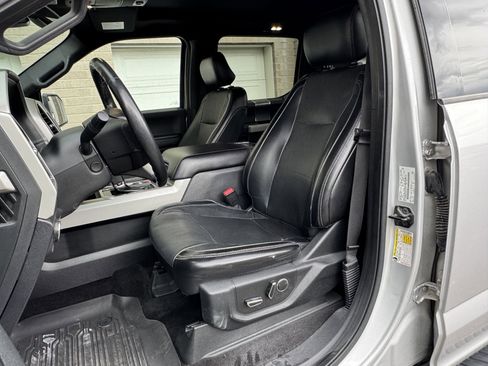 Used 2017 Ford F150 Lariat w/ Equipment Group 502A Luxury image 15