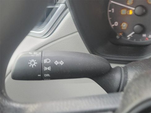 Used 2024 Toyota Corolla Cross L image 17