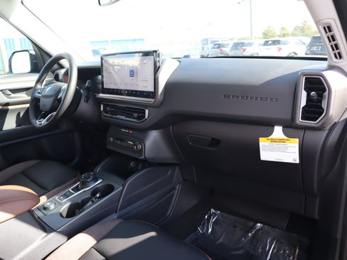 New 2025 Ford Bronco Sport Outer Banks image 17