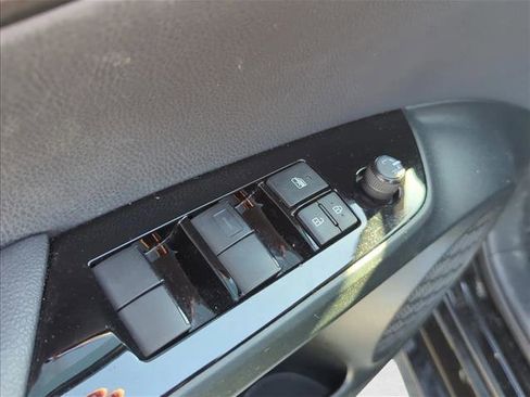 Certified 2021 Toyota Prius Prime XLE image 11