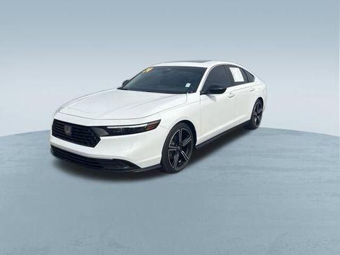 Used 2024 Honda Accord Sport image 2